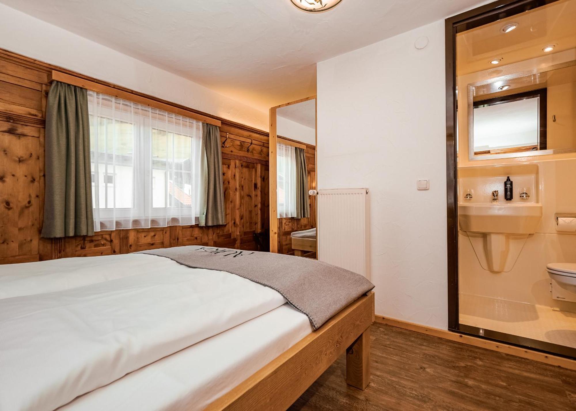 Aura Bed & Breakfast Sankt Jakob in Defereggen Exterior photo